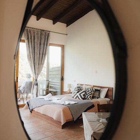 Kámbos Lefteris Rooms מראה חיצוני תמונה