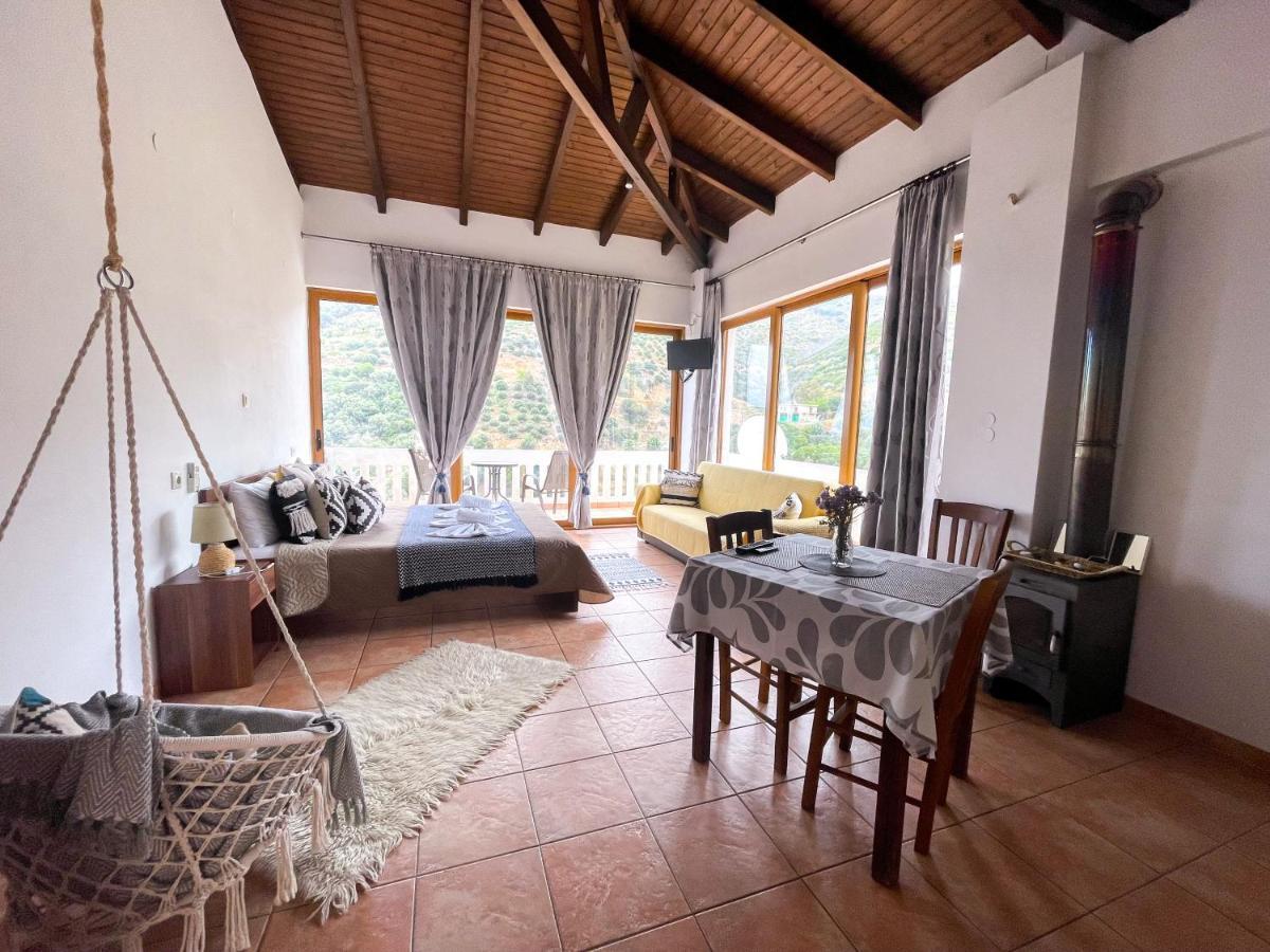 Kámbos Lefteris Rooms מראה חיצוני תמונה