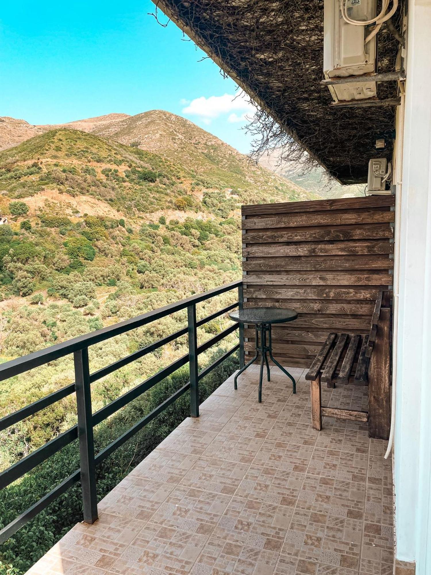 Kámbos Lefteris Rooms מראה חיצוני תמונה