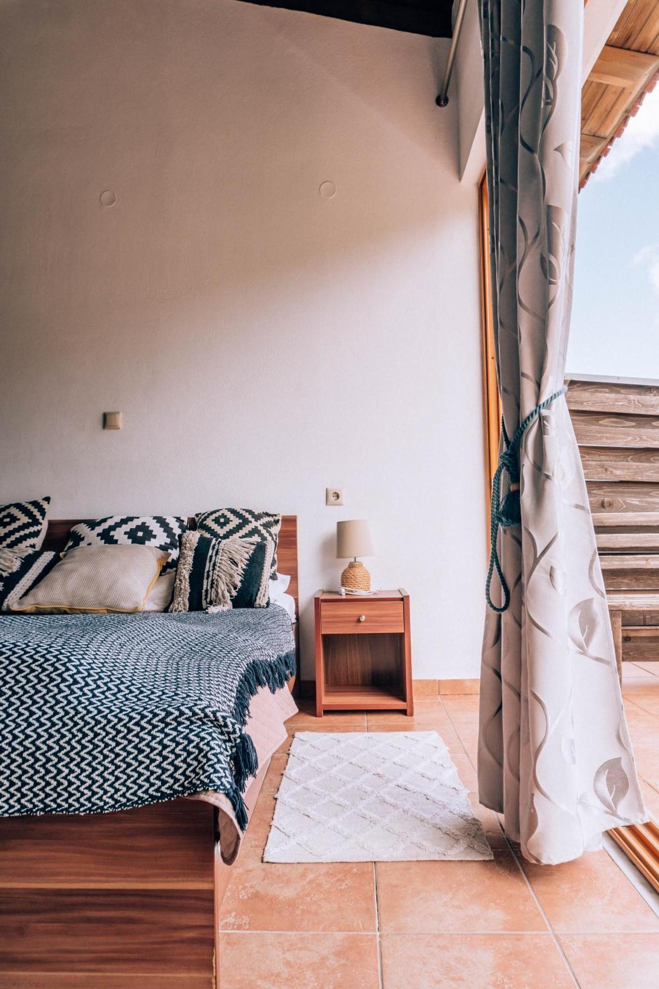 Kámbos Lefteris Rooms מראה חיצוני תמונה