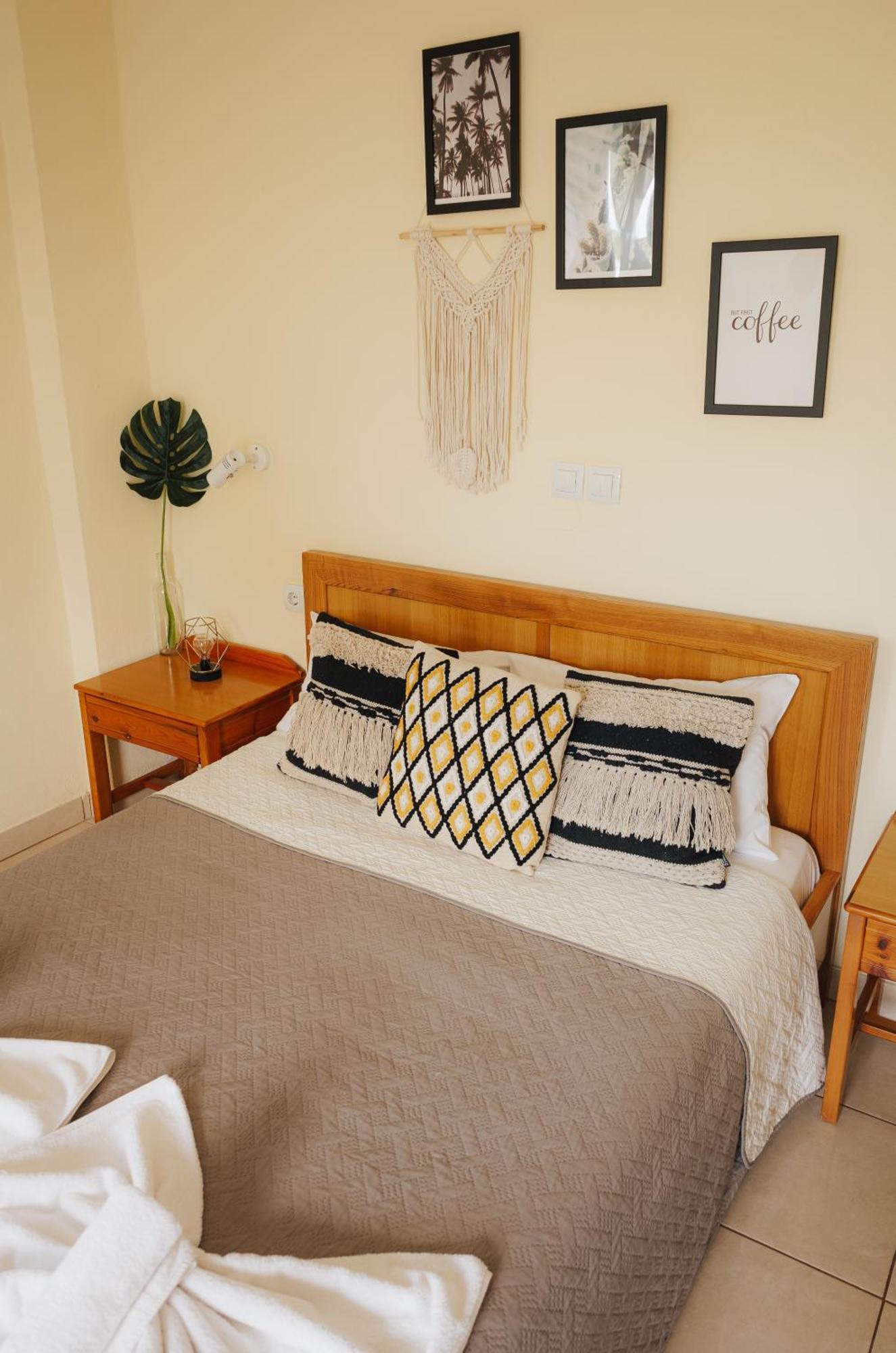 Kámbos Lefteris Rooms מראה חיצוני תמונה