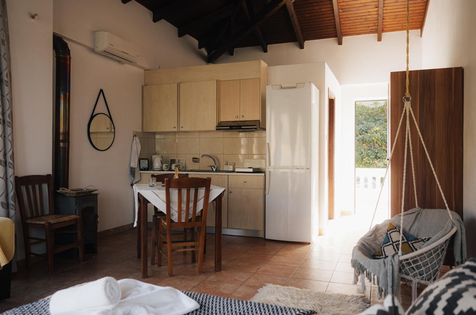Kámbos Lefteris Rooms מראה חיצוני תמונה