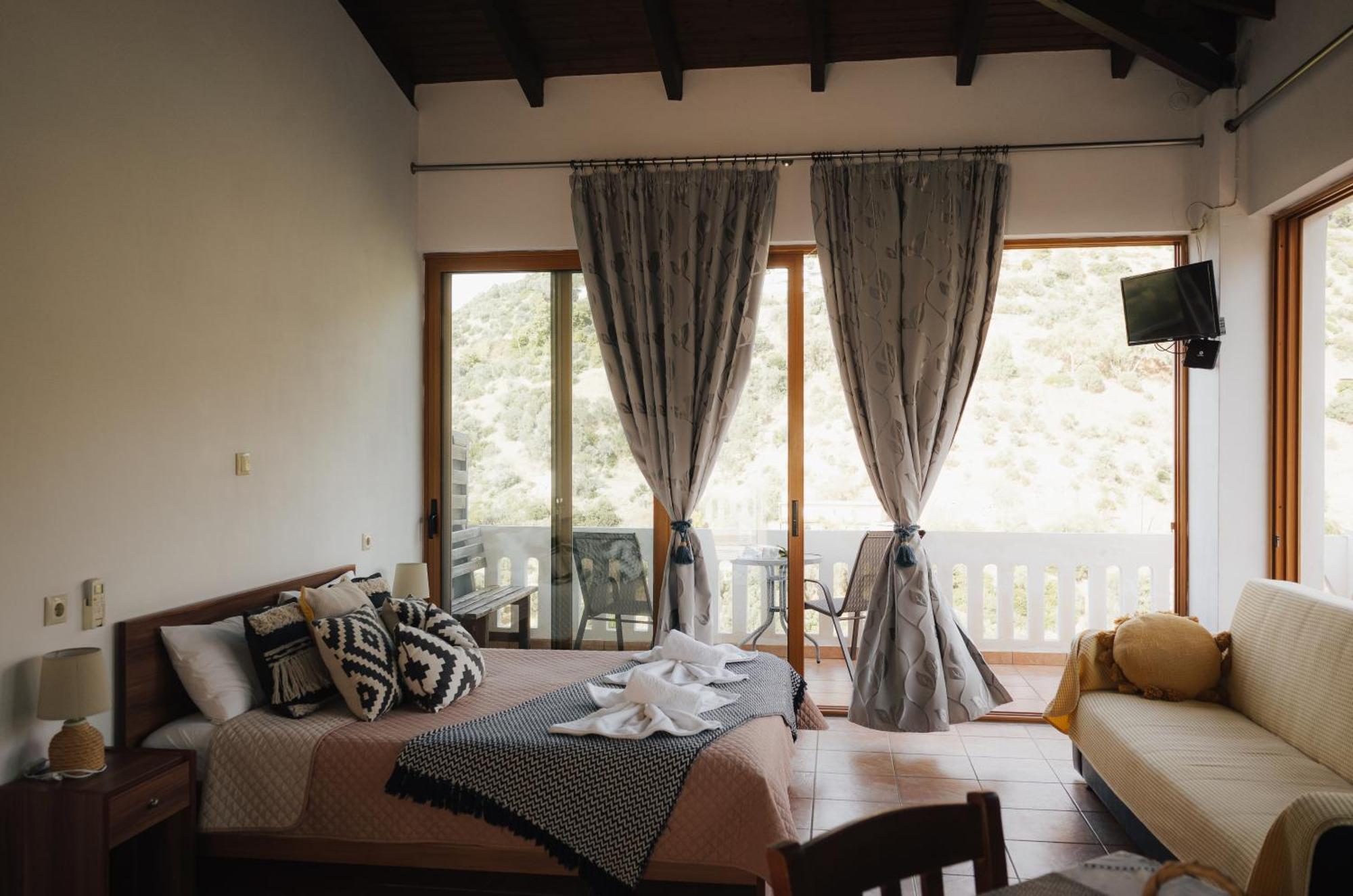 Kámbos Lefteris Rooms מראה חיצוני תמונה