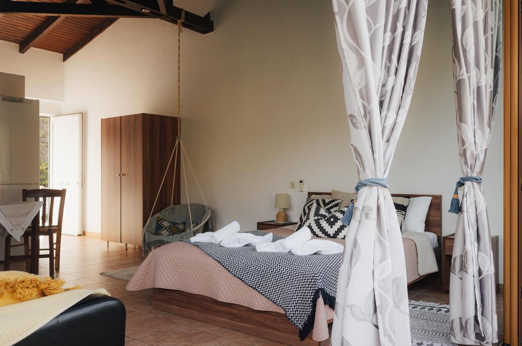 Kámbos Lefteris Rooms מראה חיצוני תמונה