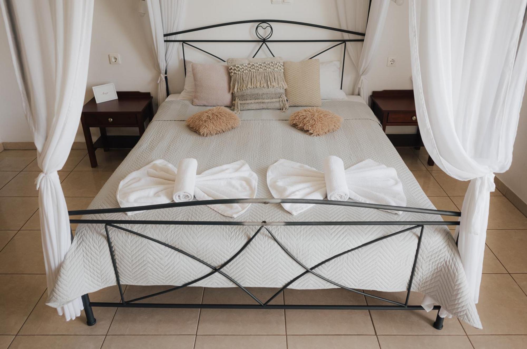 Kámbos Lefteris Rooms מראה חיצוני תמונה
