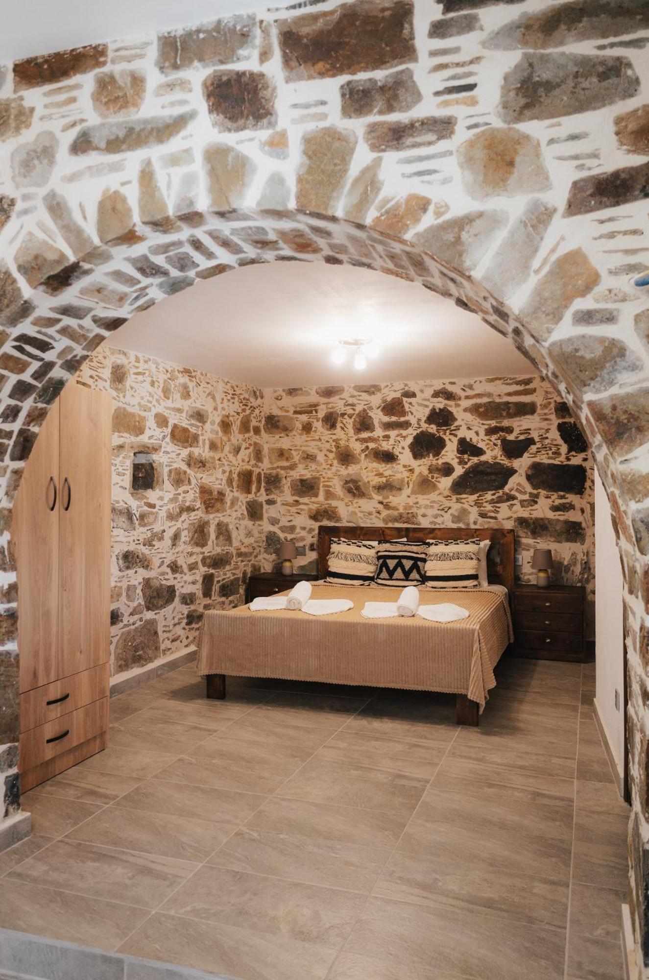 Kámbos Lefteris Rooms מראה חיצוני תמונה