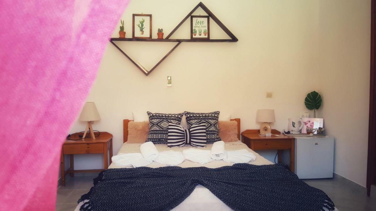 Kámbos Lefteris Rooms מראה חיצוני תמונה
